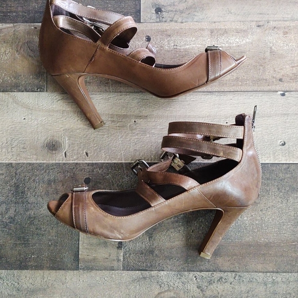 J.Crew buckle strap leather high heels size 8 1/2 - Picture 4 of 13